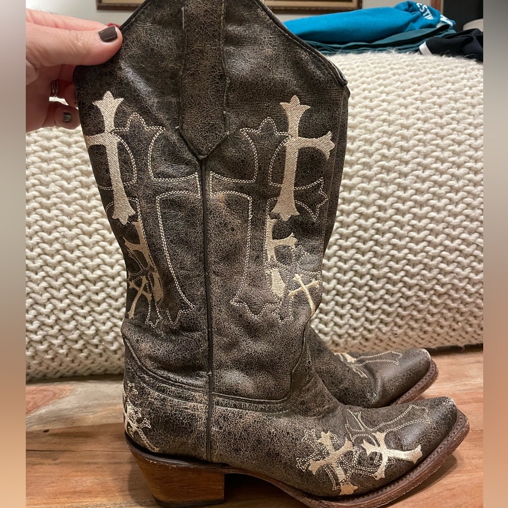 Circle G cowboy boots, women’s size 8